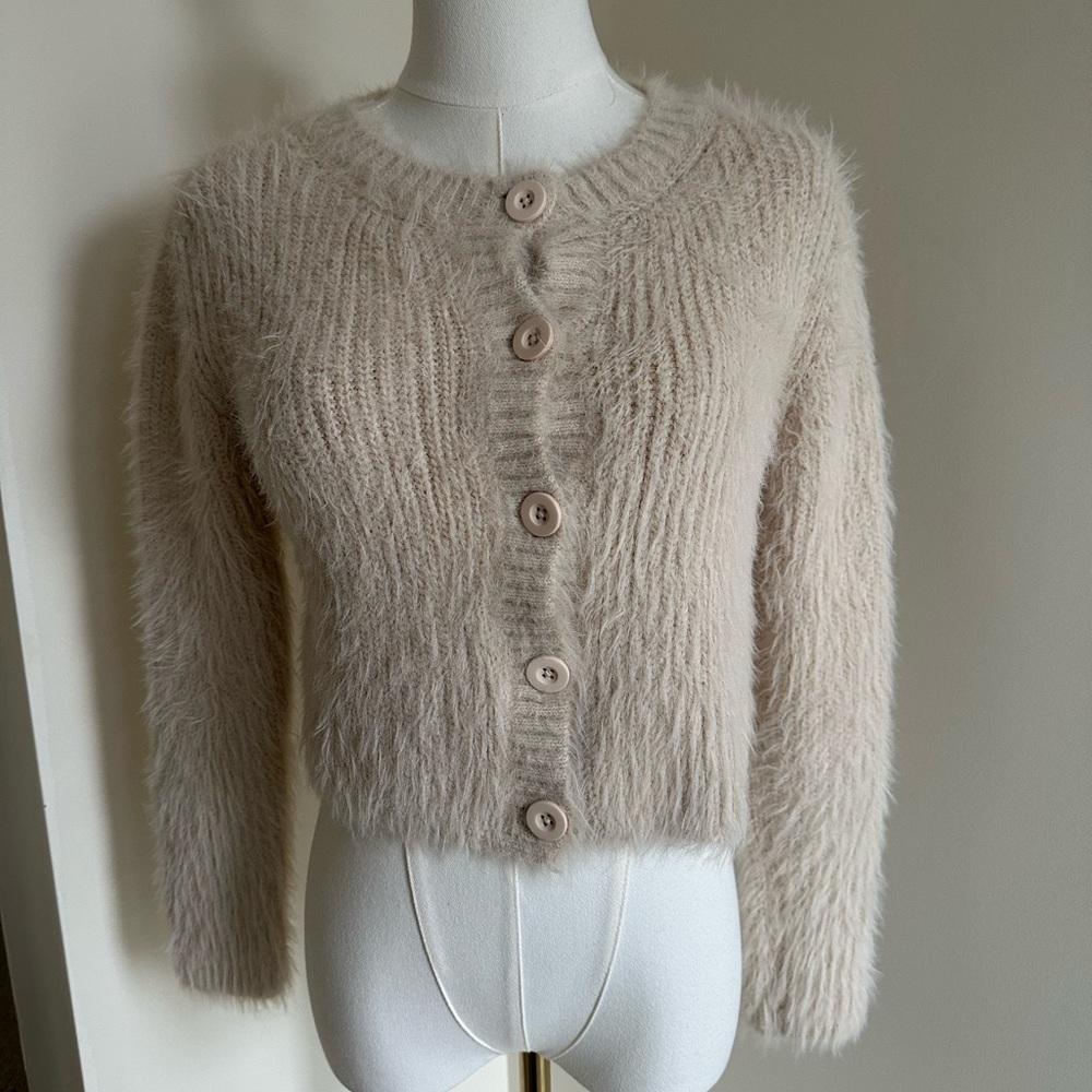 Zara Cream Cropped Button Down Sweater - Small - Picture 1 of 6